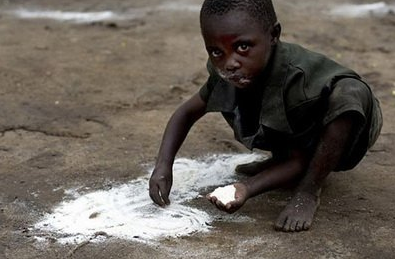 非洲孩子 苦难生活图片